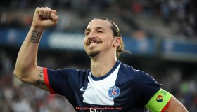 山猫直播官网-世俱杯球衣防起球技术解析与耐久性提升方案